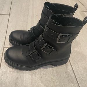 Black moto boots